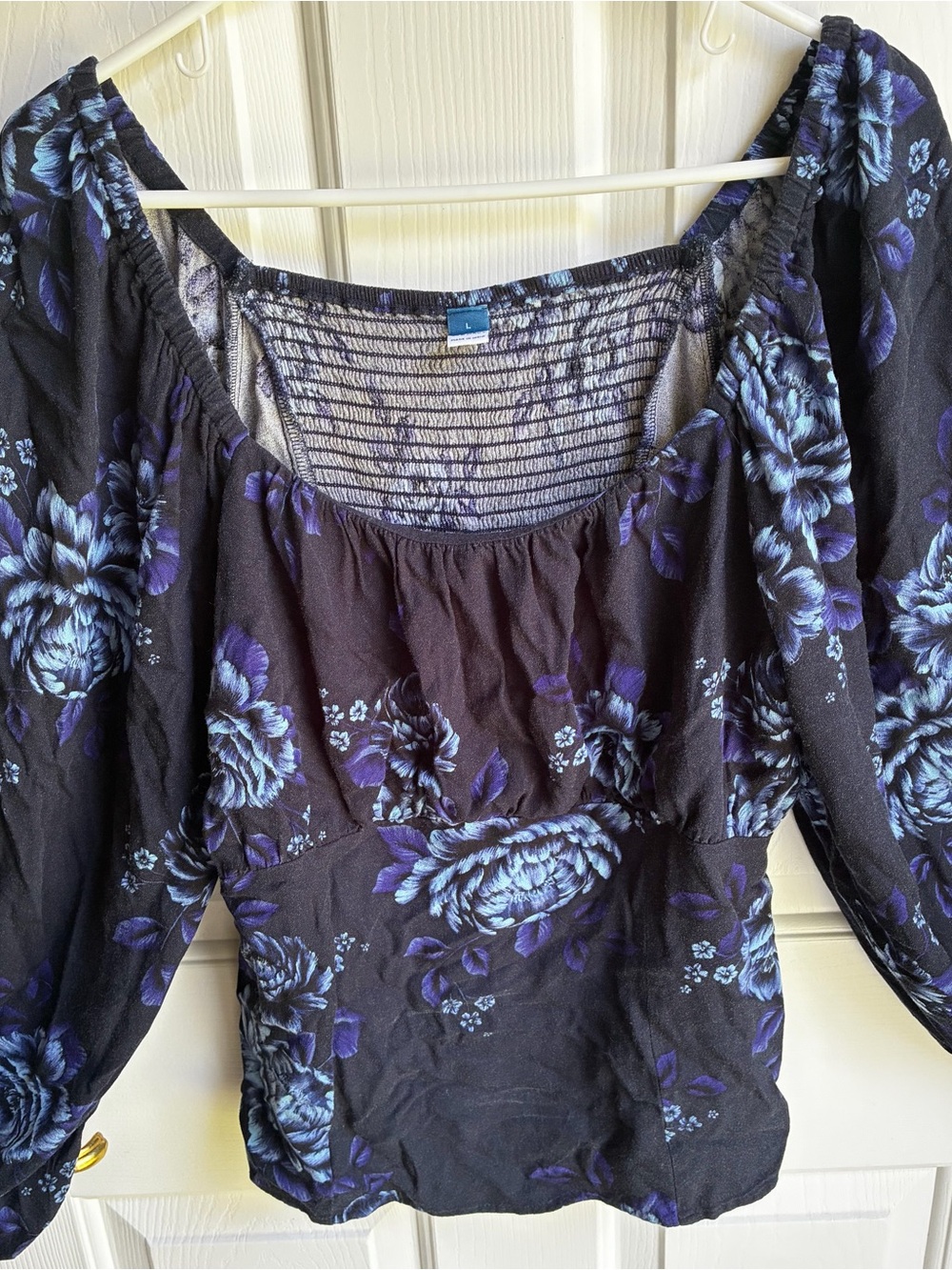 Old Navy Black Blouse with Blue Floral Print Cotton Blend